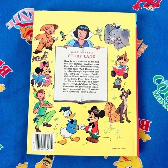 Vintage Walt Disney’s Story Land Golden Book of 55 Illustrated Stories - Picture 8 of 8